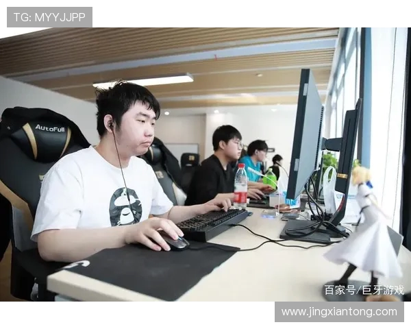 DOTA2盛宴：深入解析FPX战队的协作与默契之道