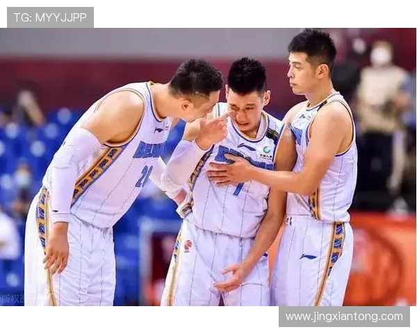 南京篮球队与广州篮球队赛后复盘分析比赛节奏与战术对比