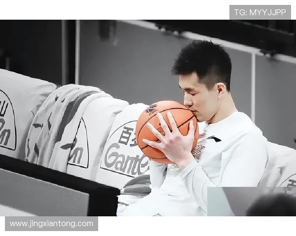 郭艾伦领衔中国男篮新征程展现无限潜力与拼搏精神助力球队再创辉煌