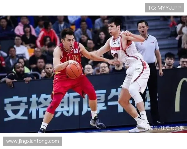 广州羽毛球队快攻战术解析与实战应用探讨 广州羽毛球队快攻战术解析与实战应用探讨