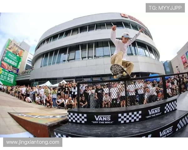 深圳滑板队的蜕变与成长：世界攀岩锦标赛的精彩之旅