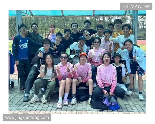 上海飞盘队展现灵活性与团队合作精神的精彩瞬间