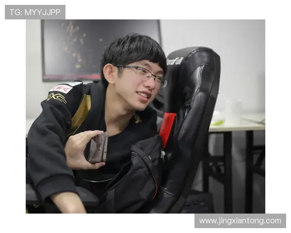 和平精英战术解析：深入剖析RNG战队的进攻策略与表现